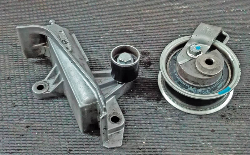 Napinacz paska rozrządu 1.8t Audi A4 B6 06B109243B