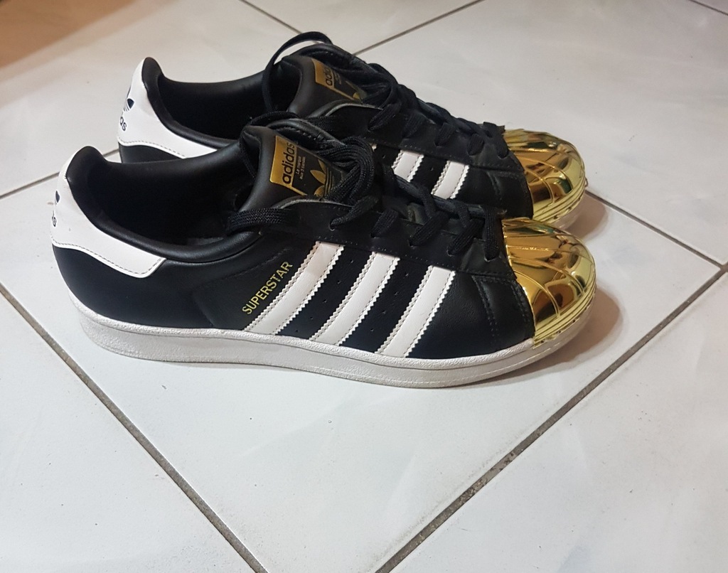 Adidas superstar 2025 z blaszka