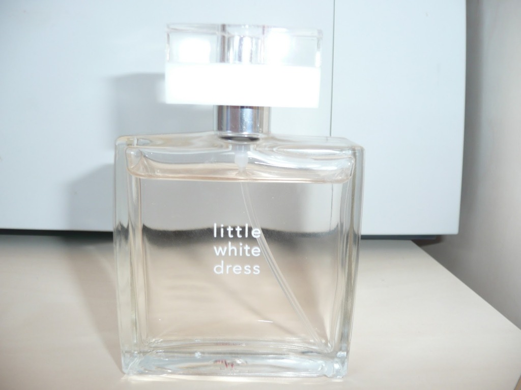AVON little white dress bez folii 50 ml