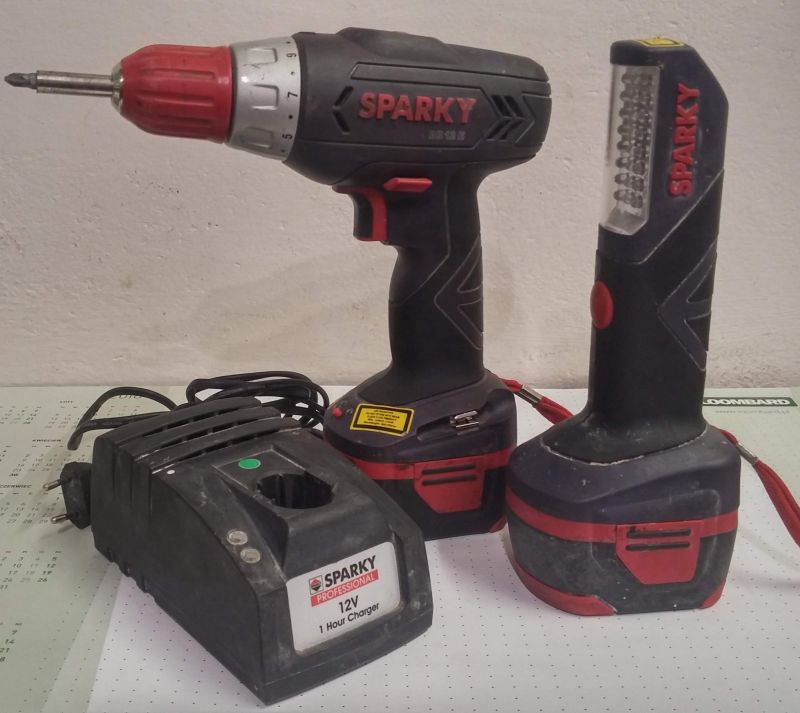 WIERTARKO-WKRĘTARKA SPARKY BR2 12E Z LATARKĄ FL12
