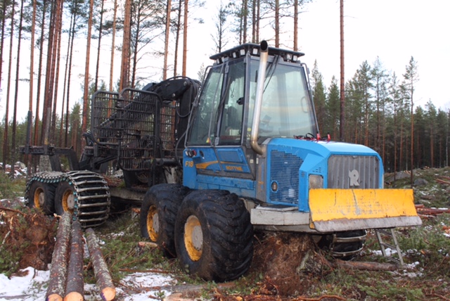 Forwarder Rottne F18 2012r