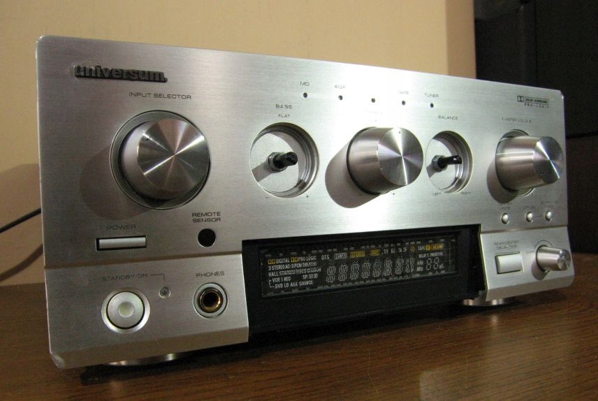 UNIVERSUM V-4096 / TEAC AH-V500 WZMACNIACZ GRA