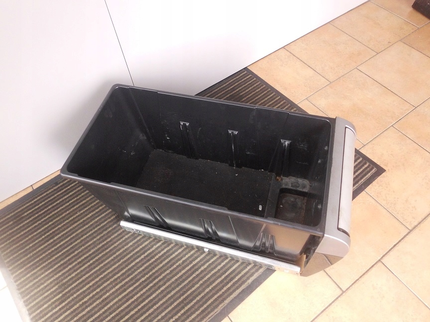 продуктовый ящик даф 105. вещевой ящик даф. Daf 105 ящик вещевой спальник. вещевой ящик daf 105. амортизатор вещевого ящика daf 105.