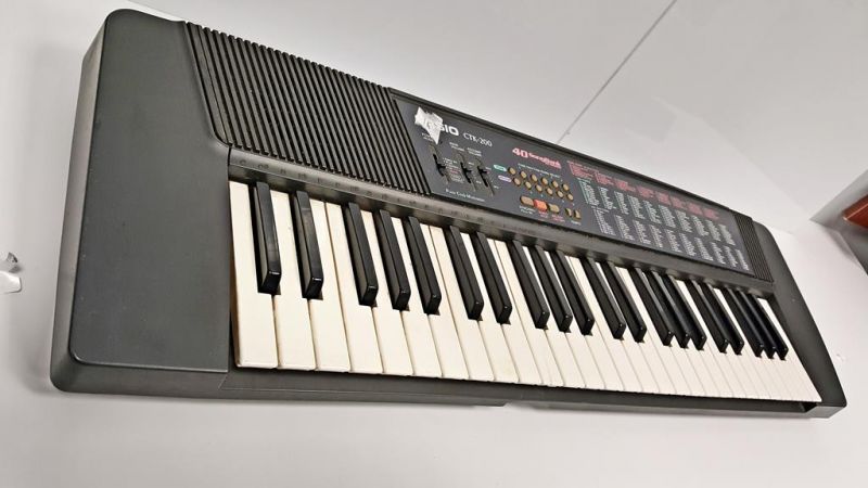 KEYBOARD CASIO CTK-200