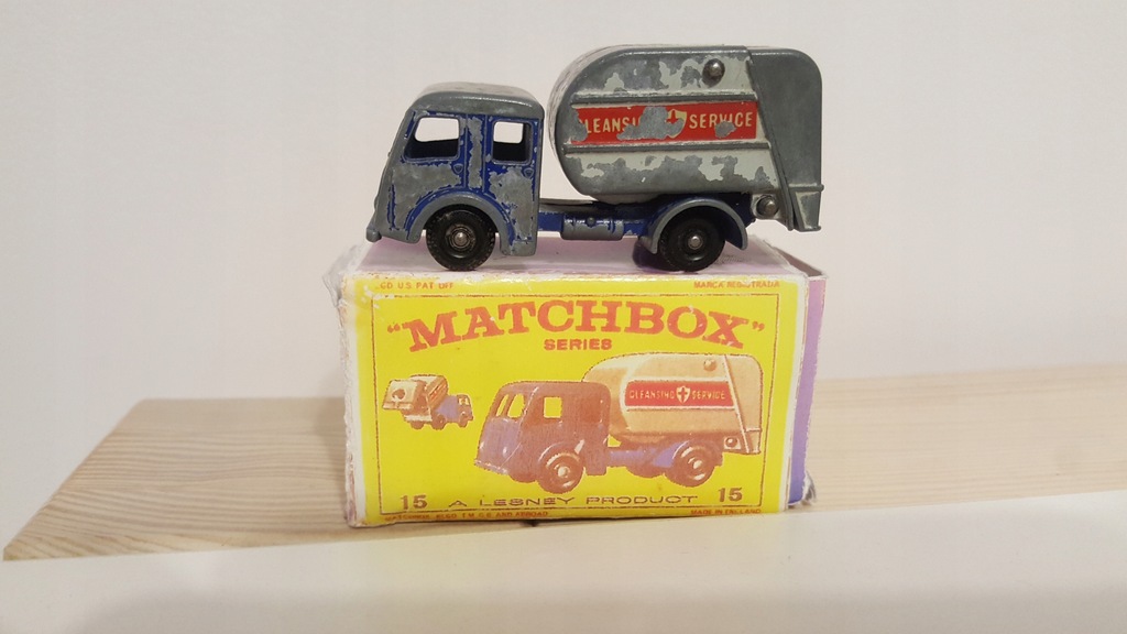 REFUSE TRUCK MATCHBOX LESNEY LATA 60/70