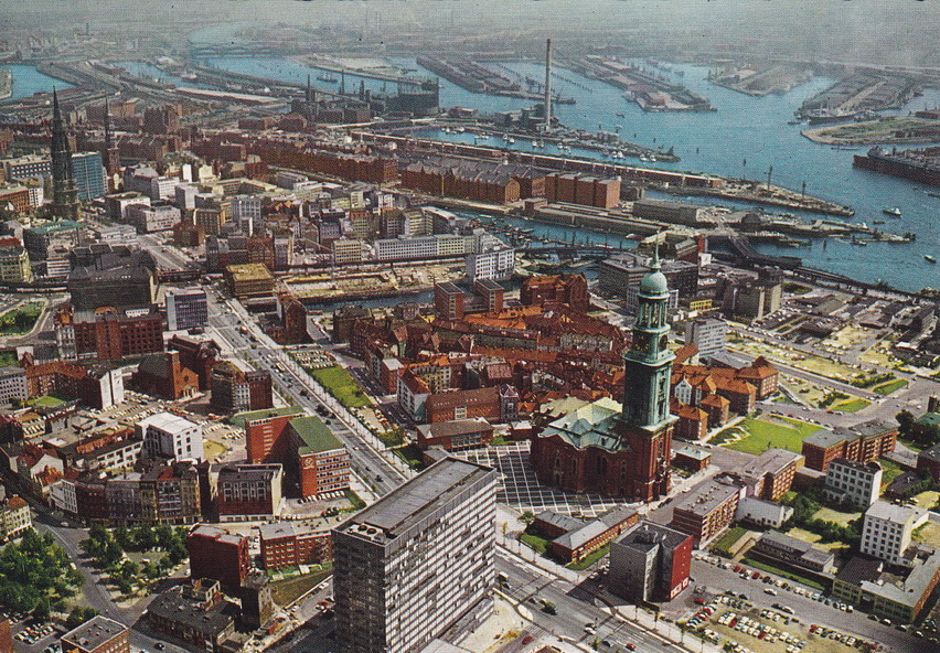 NIEMCY - HAMBURG - Z LOTU PTAKA