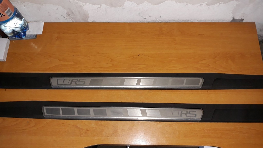 LISTWY PROGOWE SKODA OCTAVIA II VRS RS KOMPLET