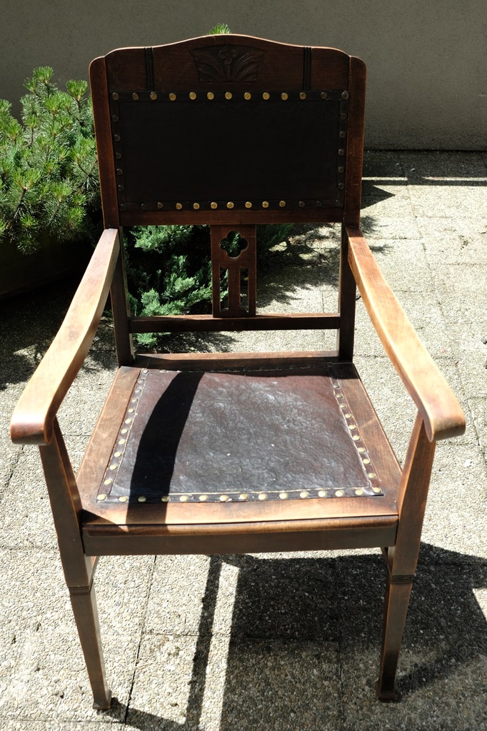 krzesło fotel rzeźbiony piękny zabytkowy