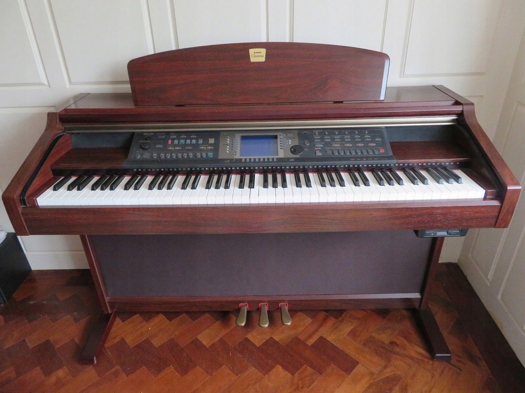 Pianino cyfrowe Yamaha Clavinova CVP-205M