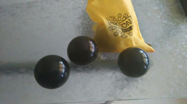 piłki do żonglowania rusałki czarne 8cm