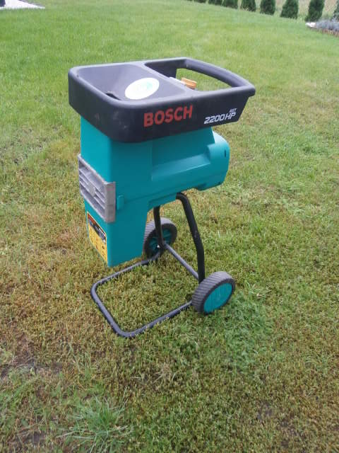 ROZDRABNIACZ DO GAŁĘZI BOSCH AXT 2200 HP FREZ