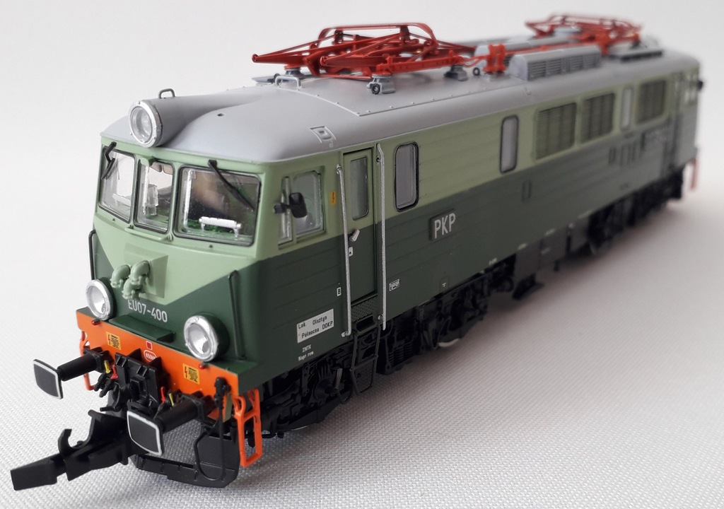 Lokomotywa PKP EU07-400 Schlesienmodelle 107008