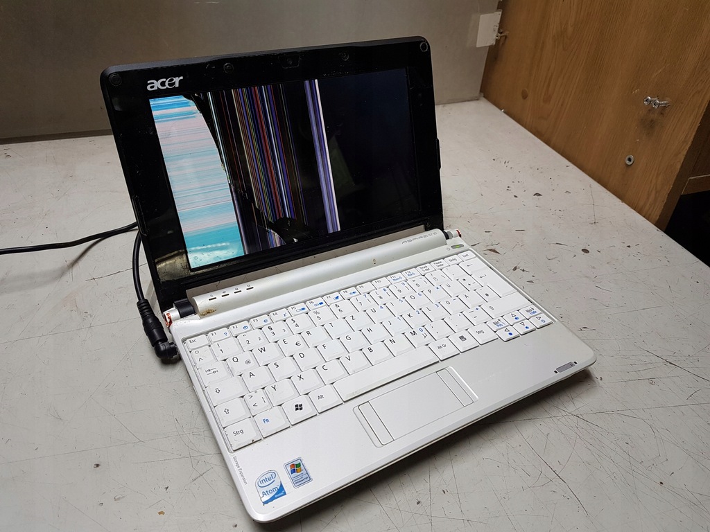 Acer aspire one zg5 зависает