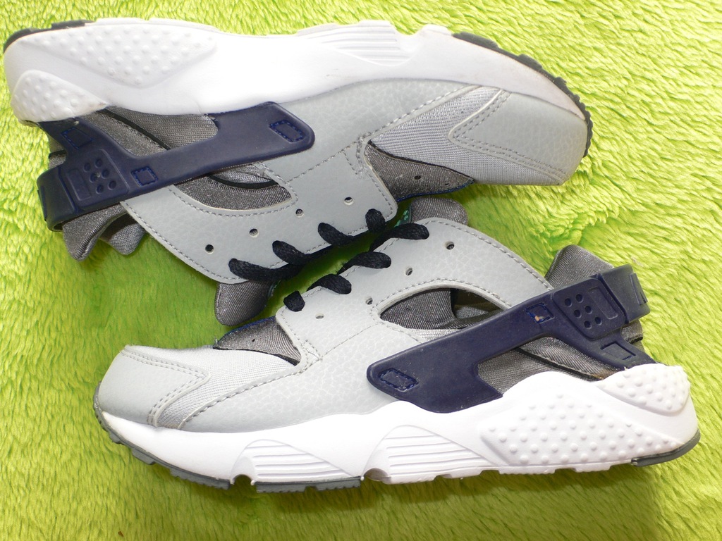 huarache 33