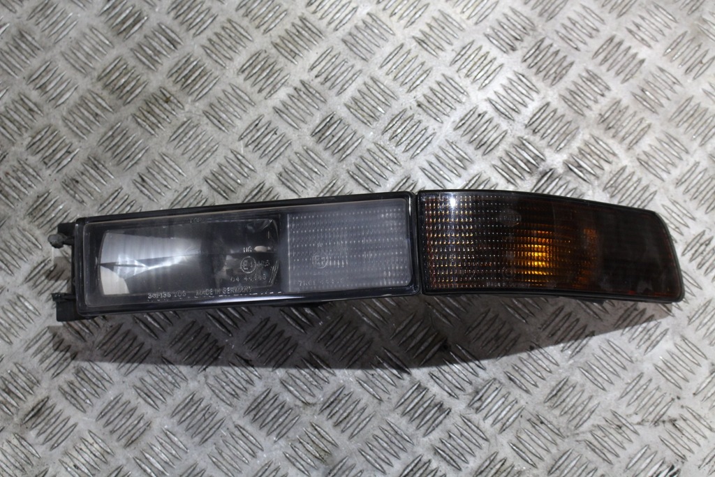 KIERUNKOWSKAZ HALOGEN LEWY BMW E31 840 850