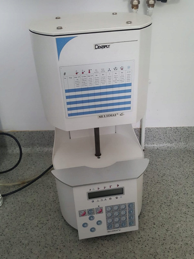 Piec Dentsply MULTIMAT C z pompą