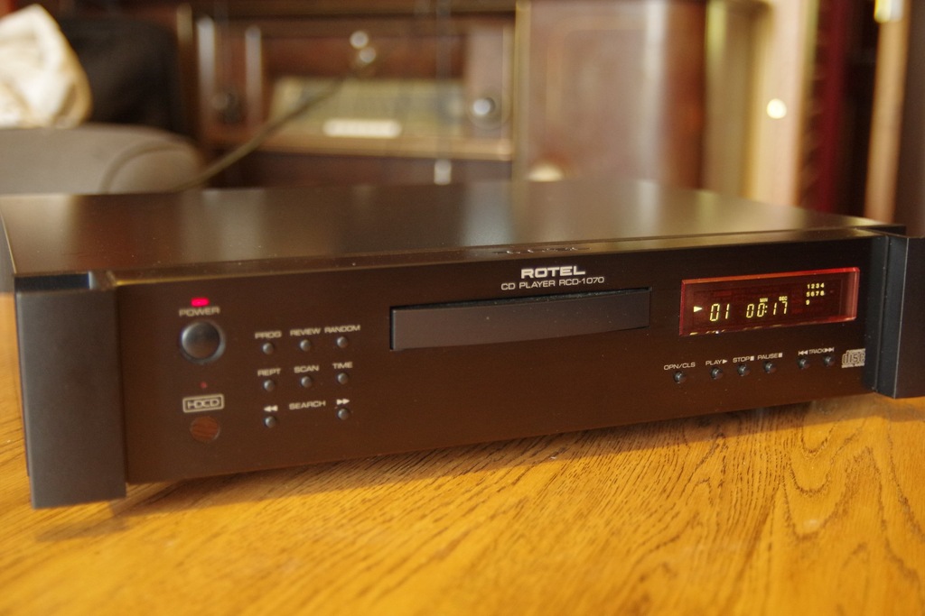 CD player Rotel rcd 1070 HI-End