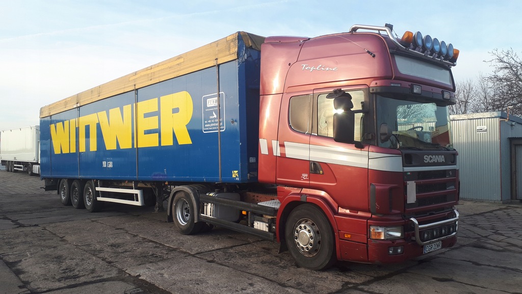 Scania 124 z naczepą Ruchoma podłoga Kraker
