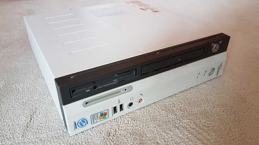 Komputer Fujitsu Siemens Scenic C610
