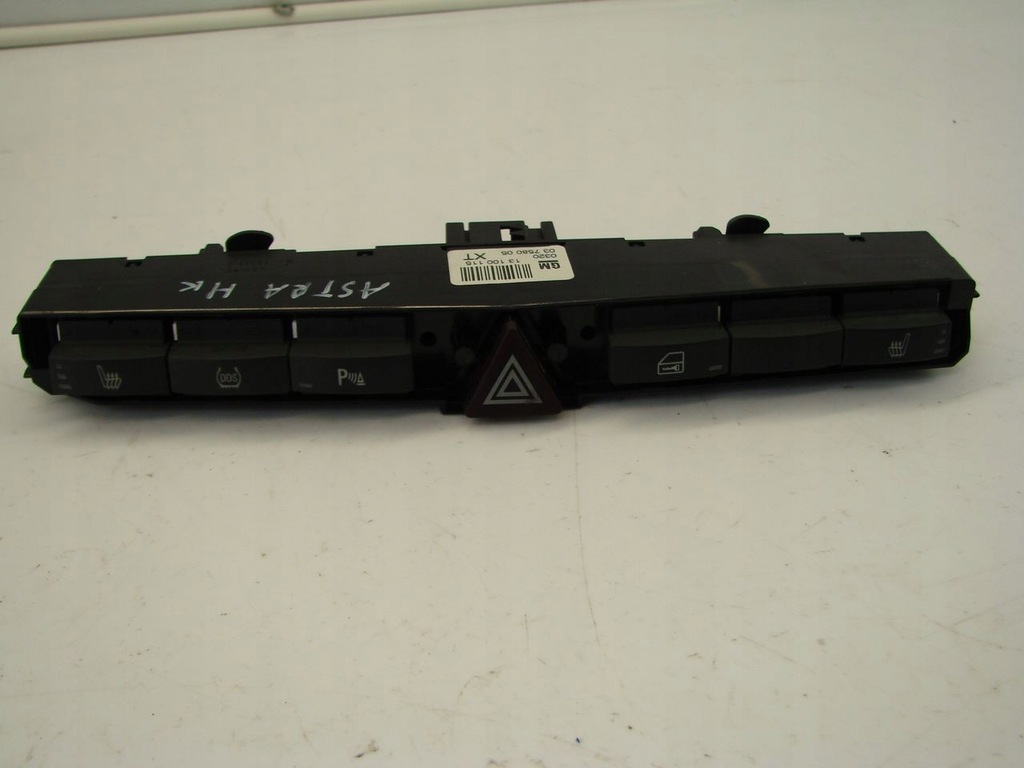 Panel przycisków 13100115 Opel Astra H 1,3