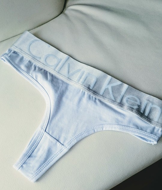 Calvin Klein stringi nowe śliczne s/m