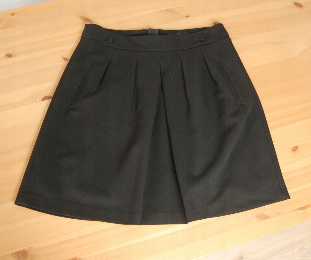 Reserved elegancka czarna spódnica 38 M