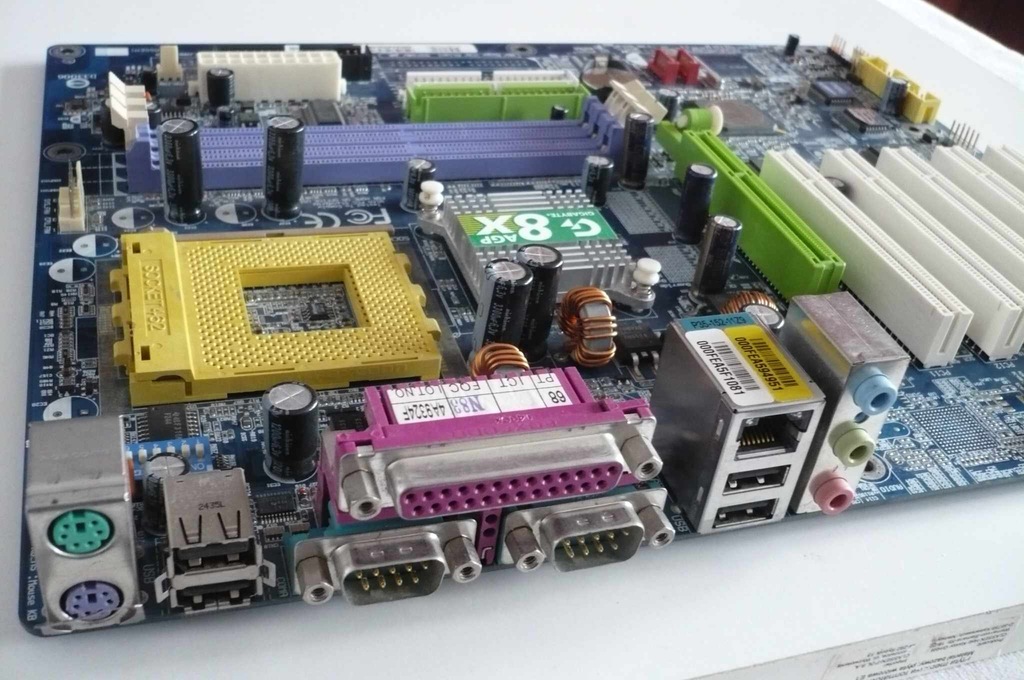 Gigabyte K7 Triton AGP DDR IDE USB sA/Warszawa