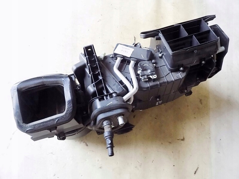 NISSAN NAVARA III D40 NAGRZEWNICA EUR