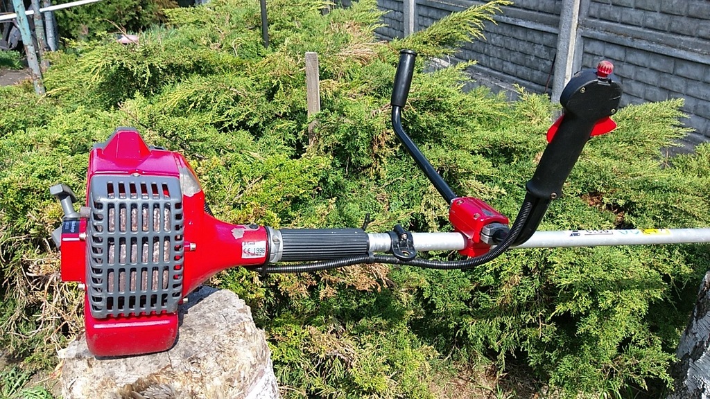 KOSA Spalinowa Podkaszarka EFCO 8400 - Rewelacja !