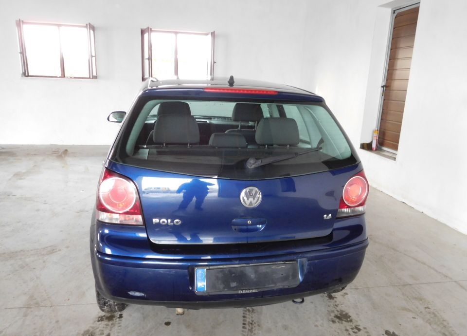 Volkswagen Polo 1,4 16v klima 5 dzwi,po kolizji