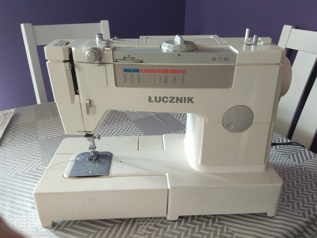 Maszyna do szycia Łucznik 878