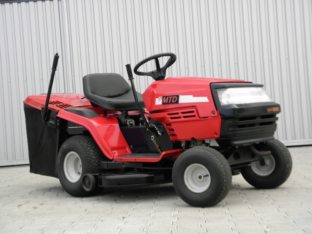 Traktorek Kosiarka MTD 13 HP - Baras