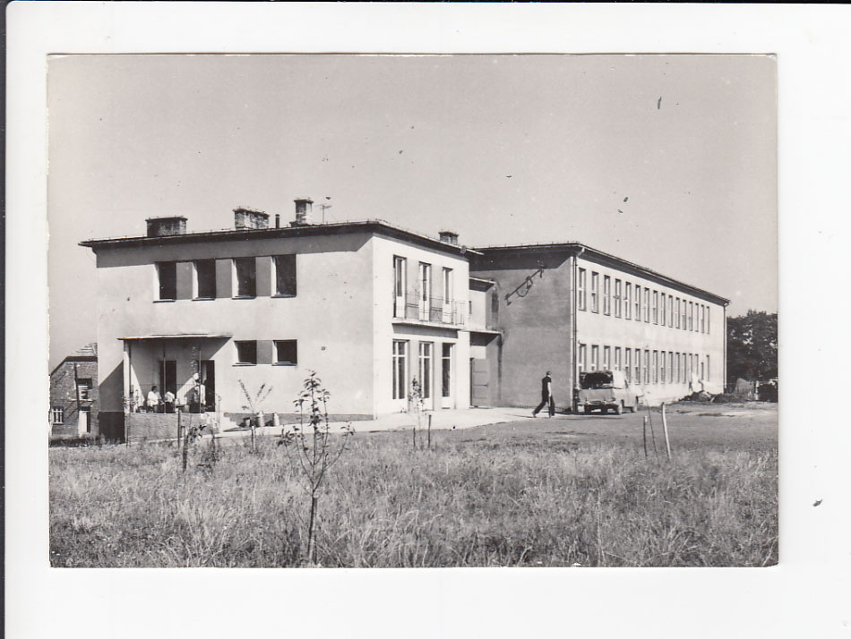 Marcyporęba, Szkoła, -2138