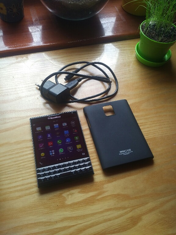 Smartfon Blackberry Passport