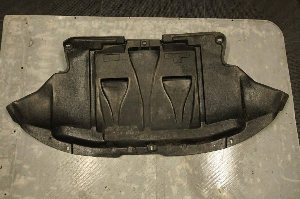 OSŁONA SILNIKA VW PASSAT B5 150401