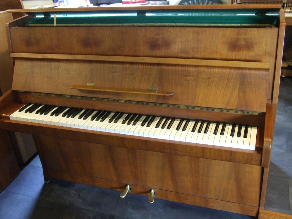 Pianino Rosler Warszawa/Łódź, Piano Lovers