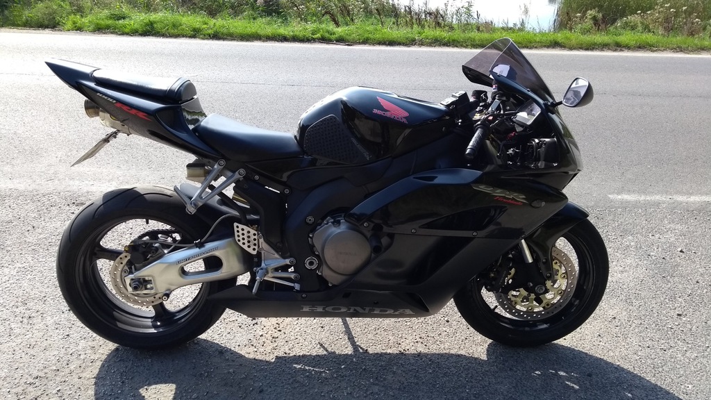 Honda cbr 1000rr sc57a fireblade zx10r,gsx-r, r1