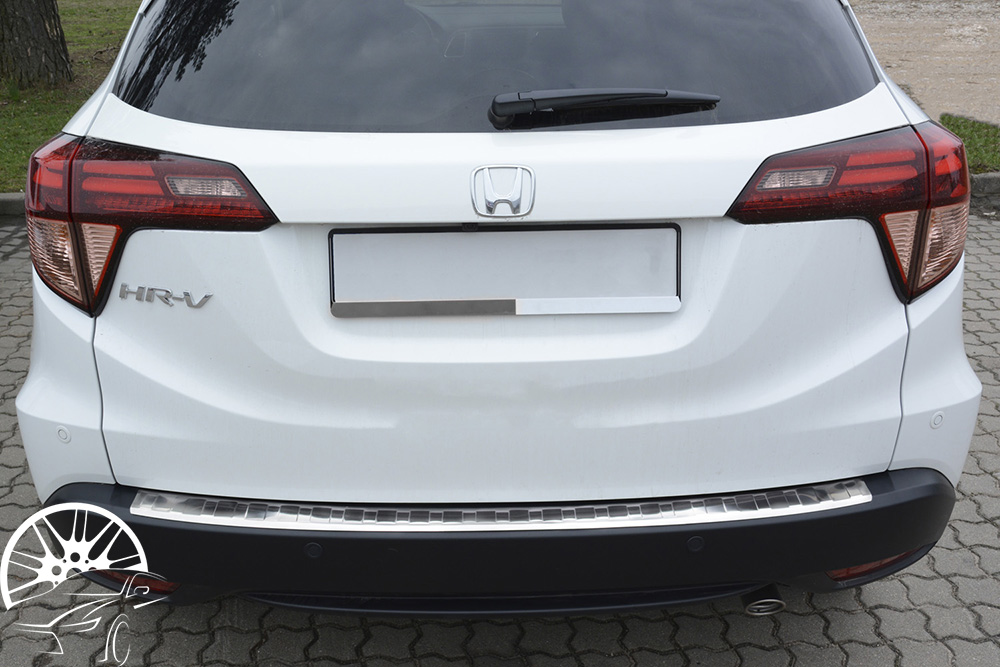 Listwa tylna na zderzak bagażnik Honda HRV 2015