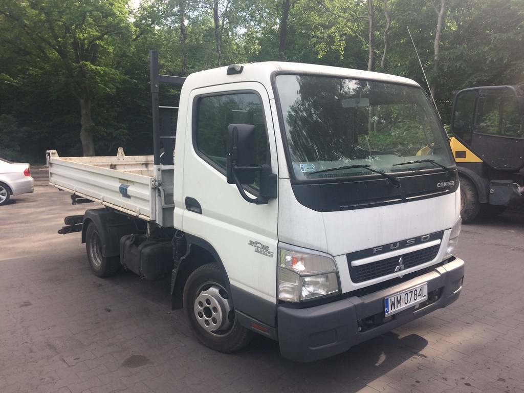 MITSUBISHI CANTER FUSO 3C15 WYWROTKA 2011 66000KM