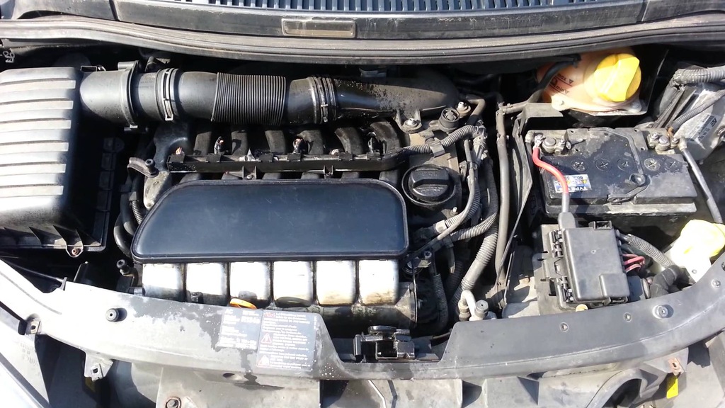 Silnik kompletny VW Sharan 2.8 V6 VR6 24v AYL 03r