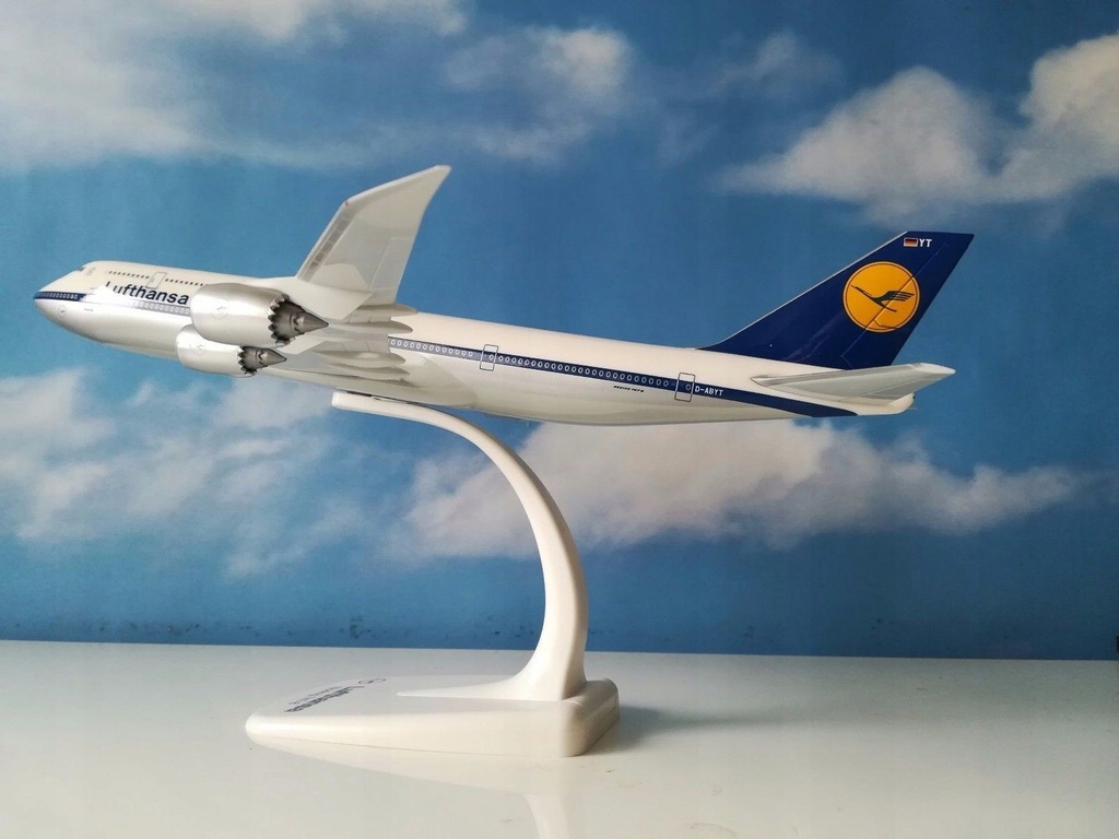 Boeing 747-8 Lufthansa Retro model samolotu 1:250