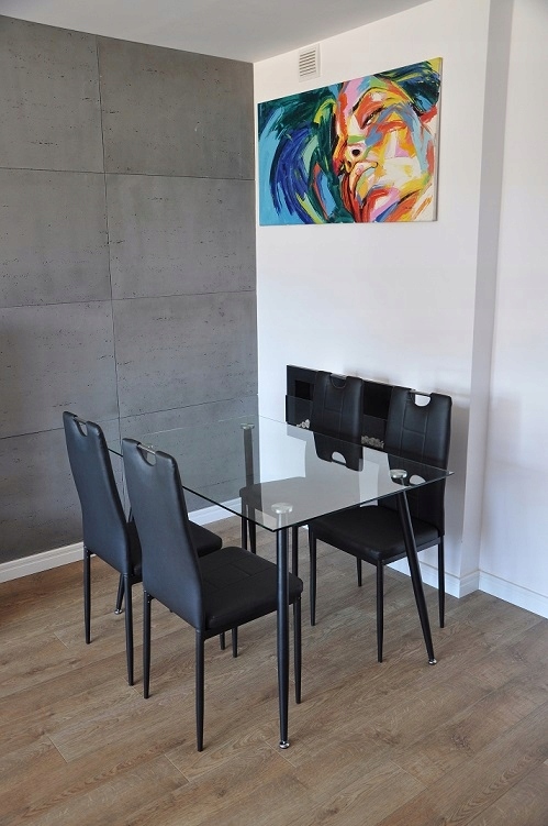 ZESTAW STÓŁ SZKLANY 120x80 4 KRZESŁA TAPICEROWANE