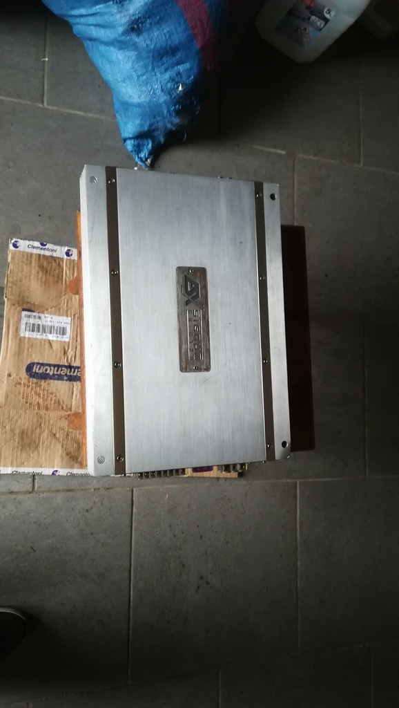 Wzmacniacz ESX Signum SX 4120 2x400rms