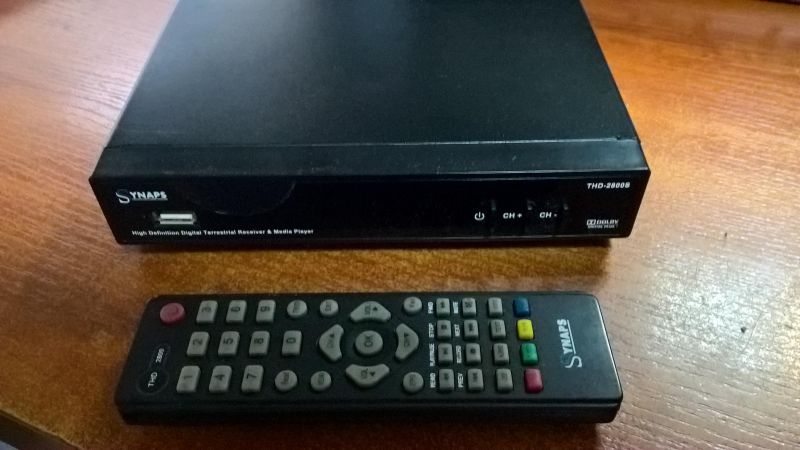 DEKODER DVB-T SYNAPS THD-2800S + PILOT