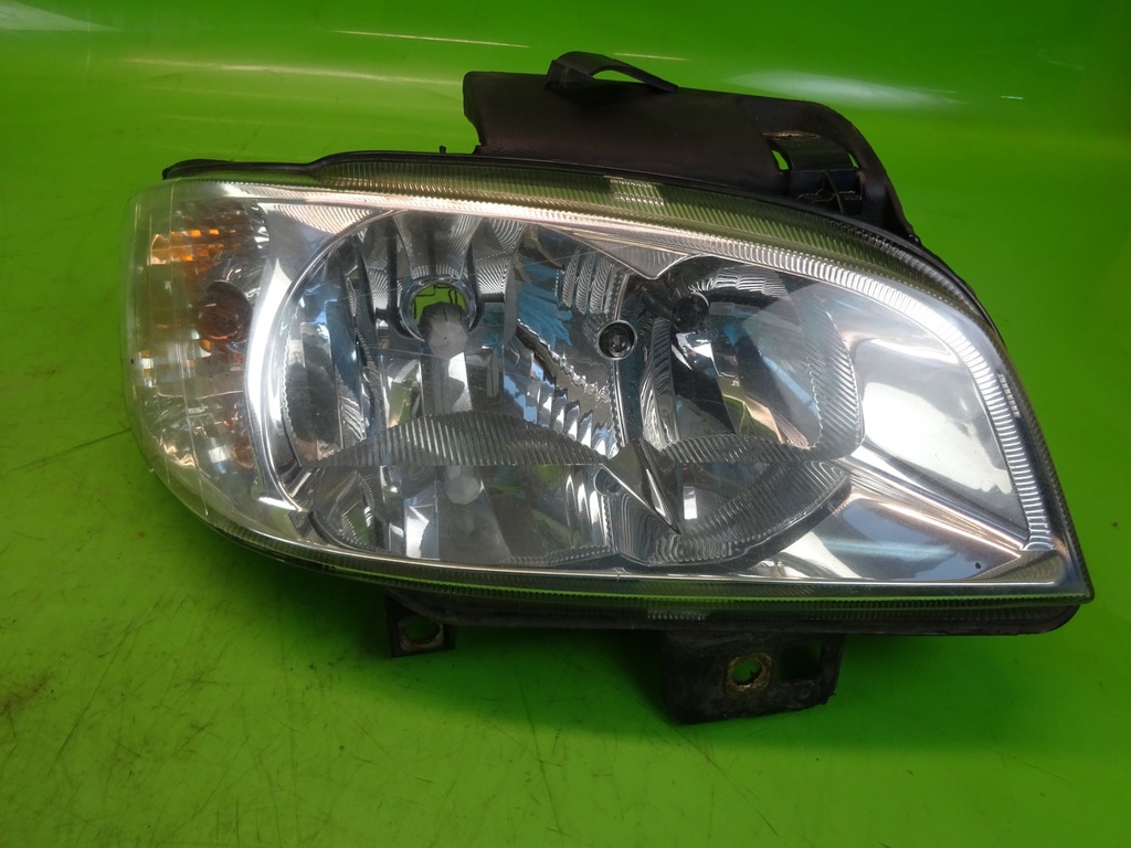 Reflektor prawy lampa przód SEAT CORDOBA I FL