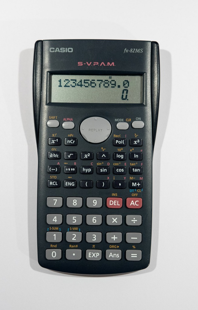 Kalkulator naukowy matematyczny Casio fx-82MS
