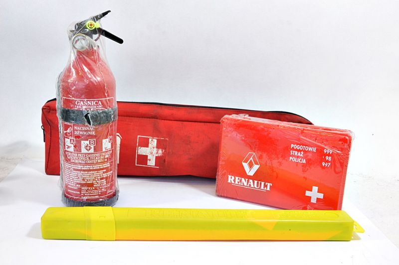 ZESTAW GAŚNICA TRÓJKĄT APTECZKA RENAULT