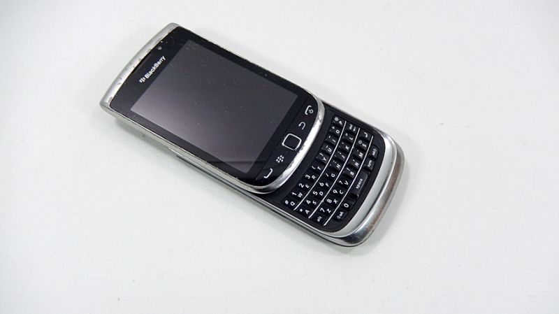 NIEZAWODNY BLACKBERRY 9810 ŁADNY I ROZSUWANY