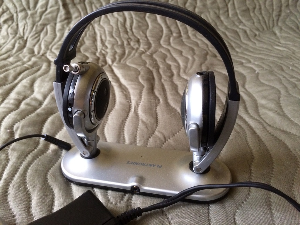 Słuchawki bezprzewodowe PLANTRONICS PULSAR 590