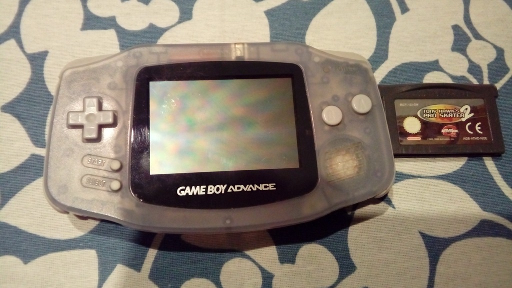 Game Boy Advance z grą